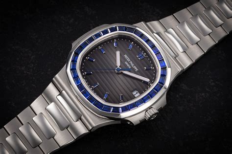 patek philippe nautilus sapphire bezel